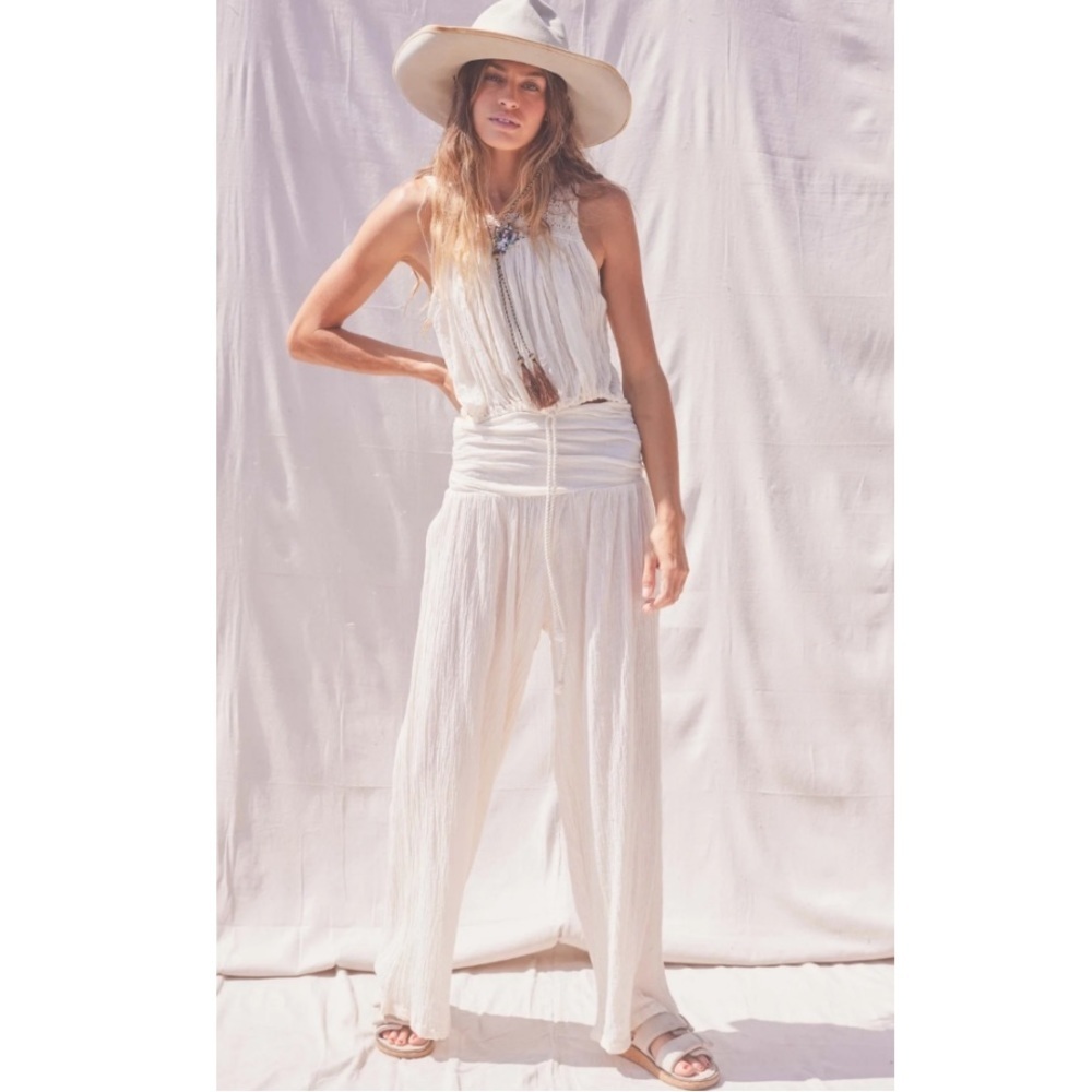 Jen’s Pirate Booty Lapis Pants in White.